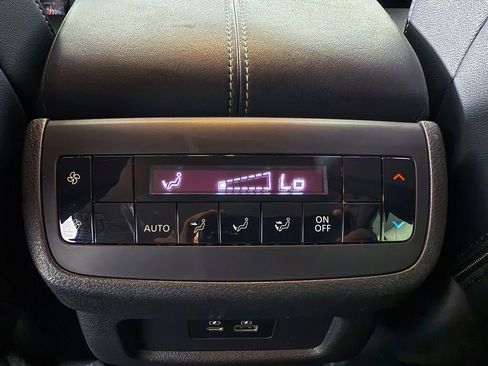 Certified 2023 Nissan Pathfinder SL image 33