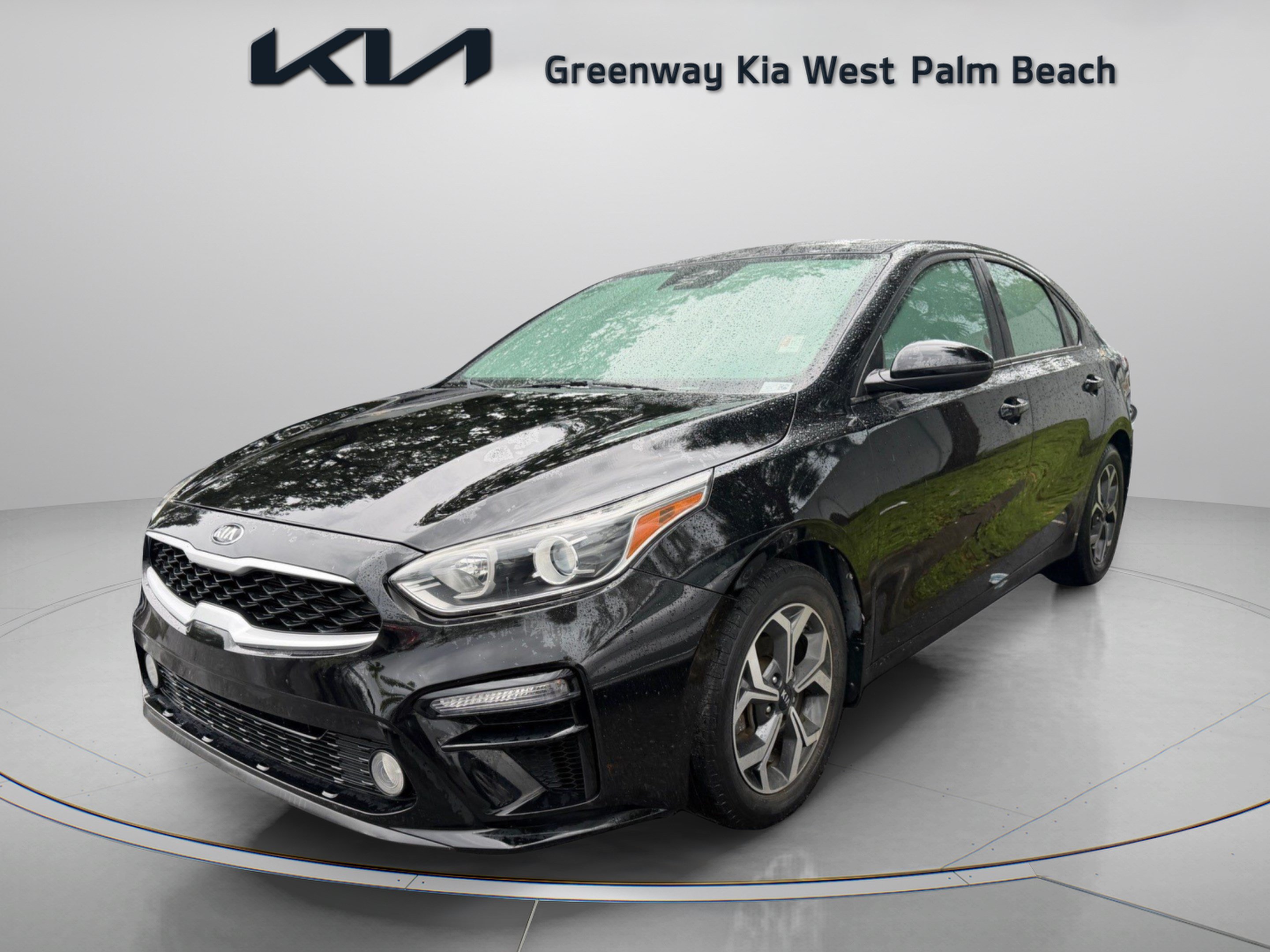 Used 2019 Kia Forte LXS FWD image 3