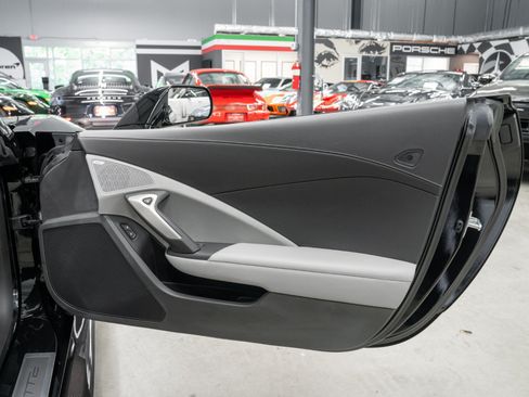 Used 2019 Chevrolet Corvette ZR1 RWD image 37