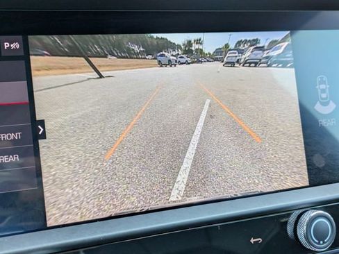 Used 2025 Porsche Macan GTS image 21