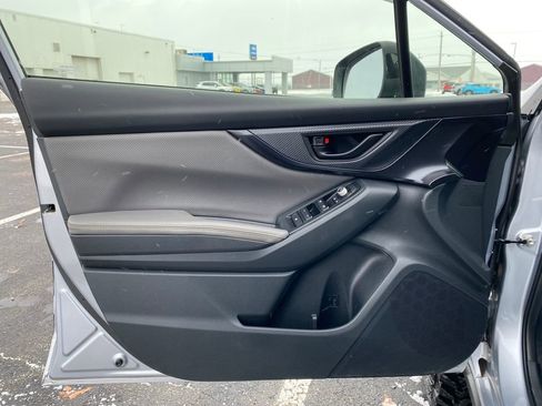 Used 2022 Subaru Crosstrek 2.5i Sport w/ Moonroof Package image 19