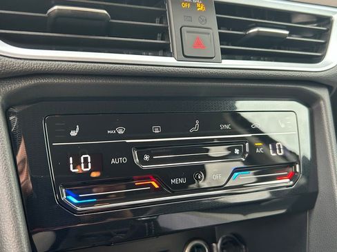 New 2026 Volkswagen Taos SE FWD image 39