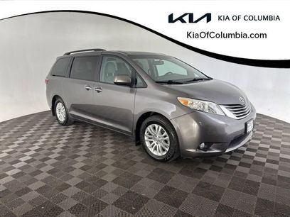 Used 2017 Toyota Sienna XLE Premium