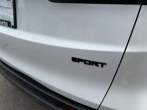 Used 2023 Honda CR-V Sport image 6