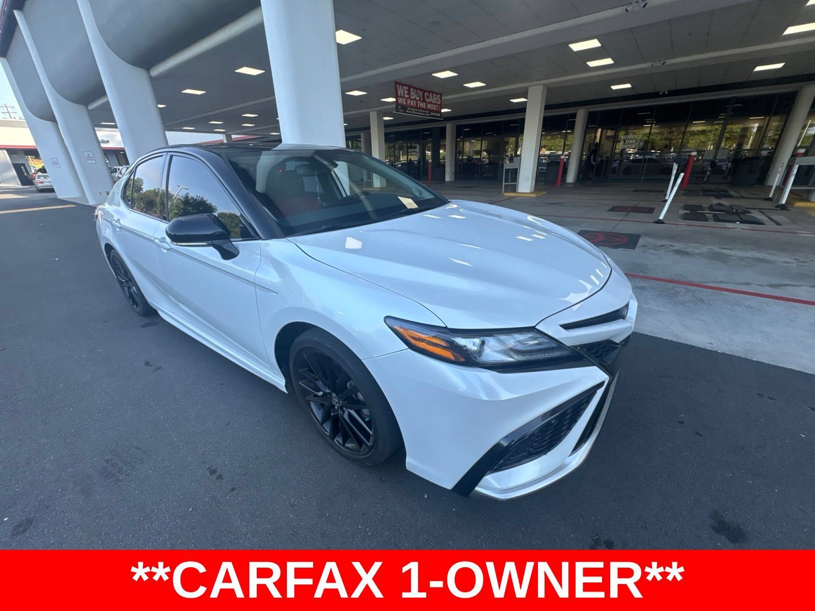 Used 2023 Toyota Camry XSE w/ Navigation Package FWD image 1