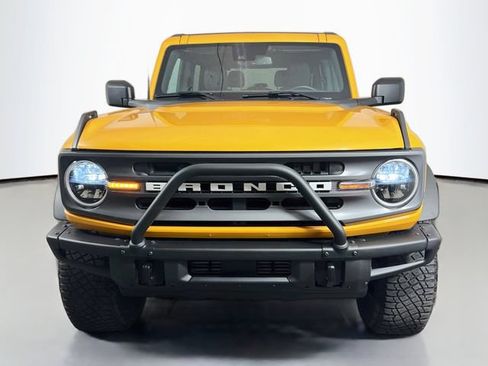 Used 2022 Ford Bronco Big Bend w/ Sasquatch Package AWD/4WD image 2