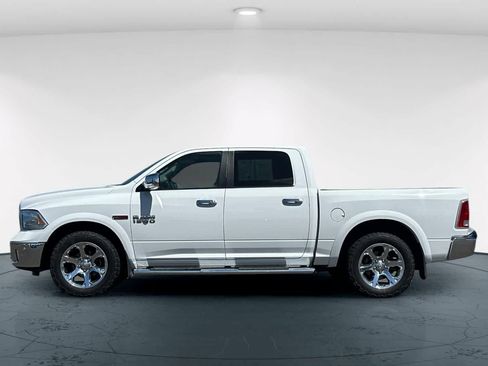 Used 2015 RAM 1500 Laramie w/ Convenience Group AWD/4WD image 9