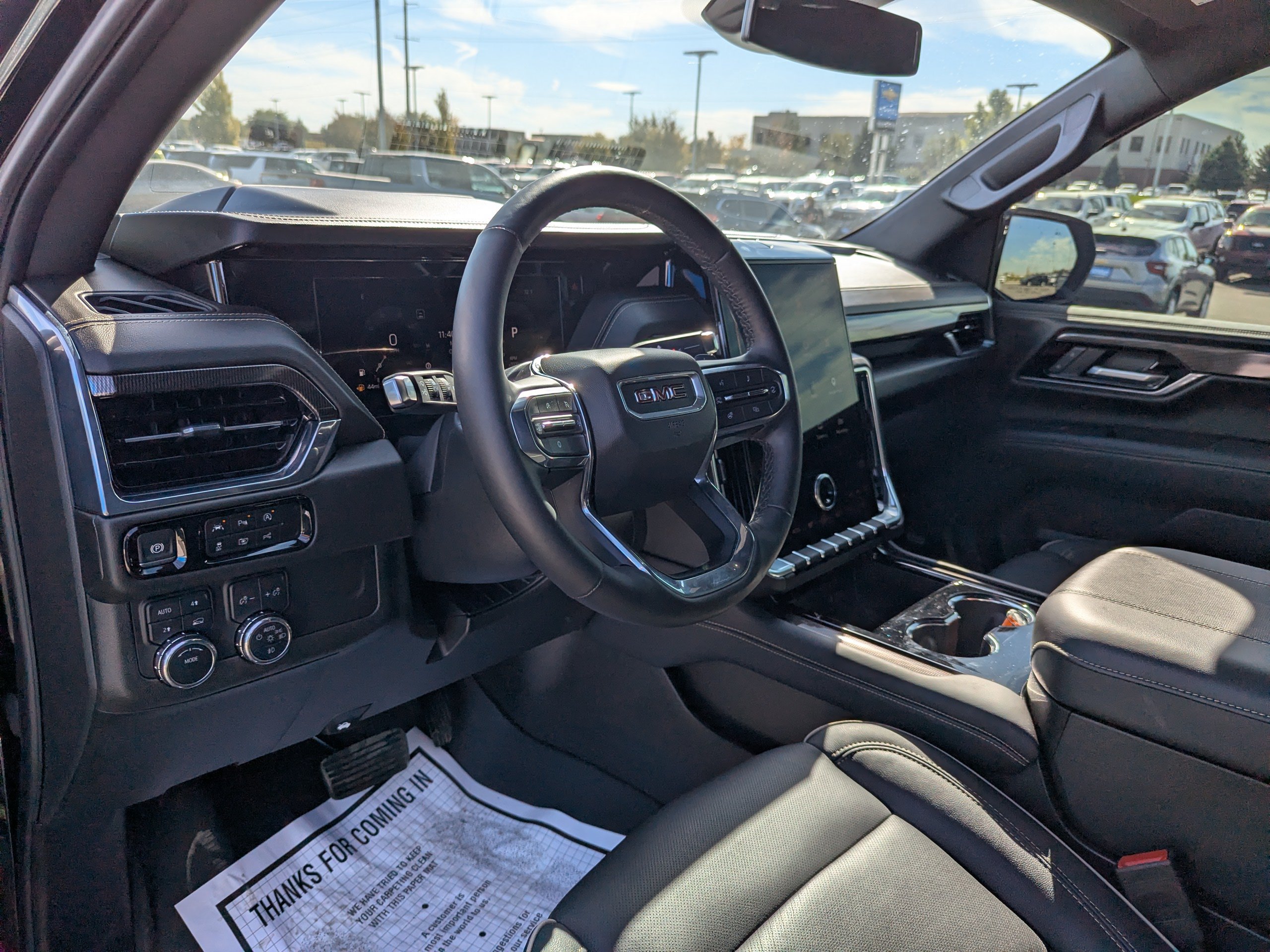 Used 2025 GMC Yukon XL Elevation AWD/4WD image 13