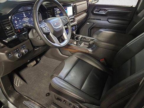 Used 2024 GMC Sierra 1500 SLT image 9