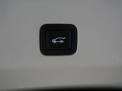 Used 2024 Cadillac Escalade Sport Platinum AWD/4WD image 12