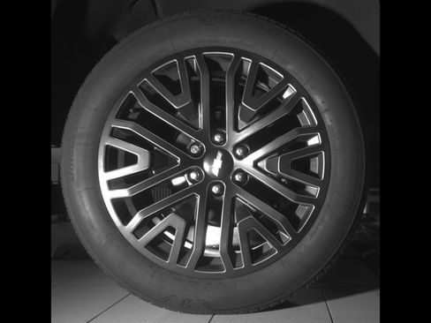 Used 2019 Chevrolet Tahoe LS RWD image 25