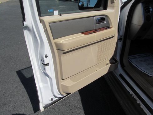 Used 2010 Ford Expedition Eddie Bauer AWD/4WD image 7