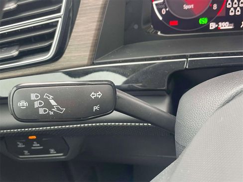 New 2025 Volkswagen Atlas SE image 24