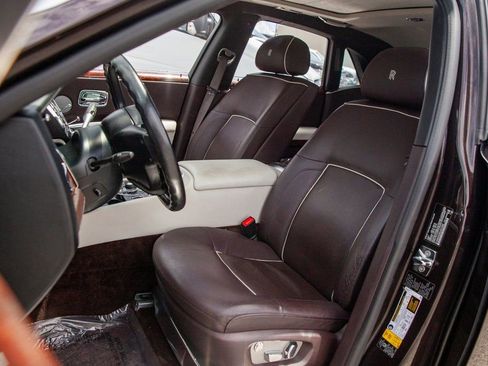 Used 2013 Rolls-Royce Ghost image 20
