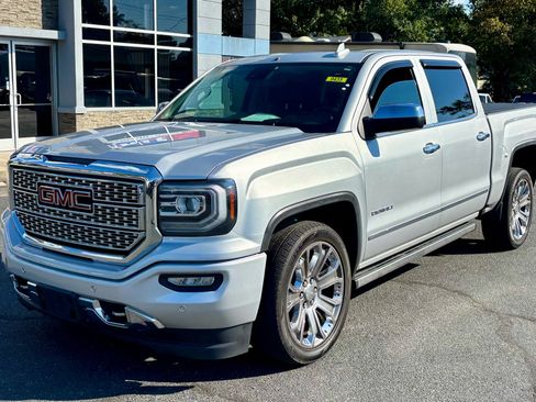 Used 2018 GMC Sierra 1500 Denali w/ Denali Ultimate Package image 2