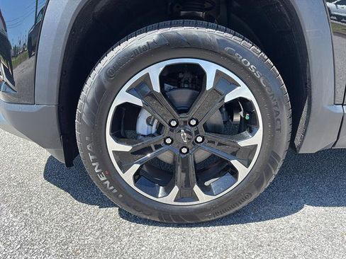 New 2026 Chevrolet Equinox LT w/ Convenience Package II FWD image 9