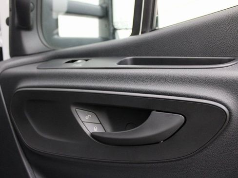 Used 2023 Mercedes-Benz Sprinter 3500 image 3