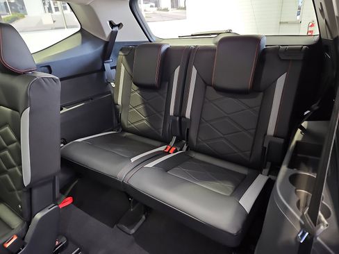 New 2026 Volkswagen Atlas Peak Edition AWD/4WD image 12