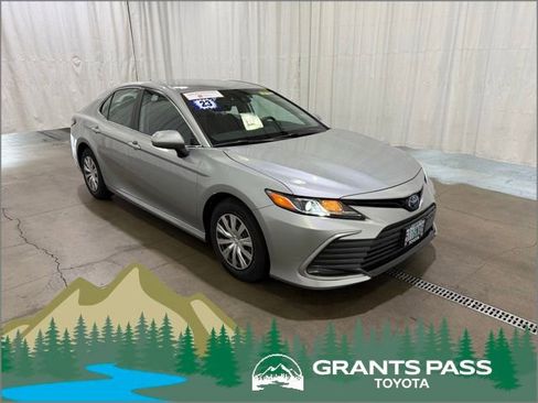 Certified 2023 Toyota Camry LE image 1