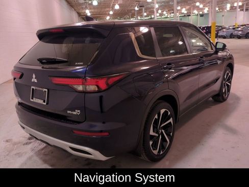 New 2025 Mitsubishi Outlander SE image 4