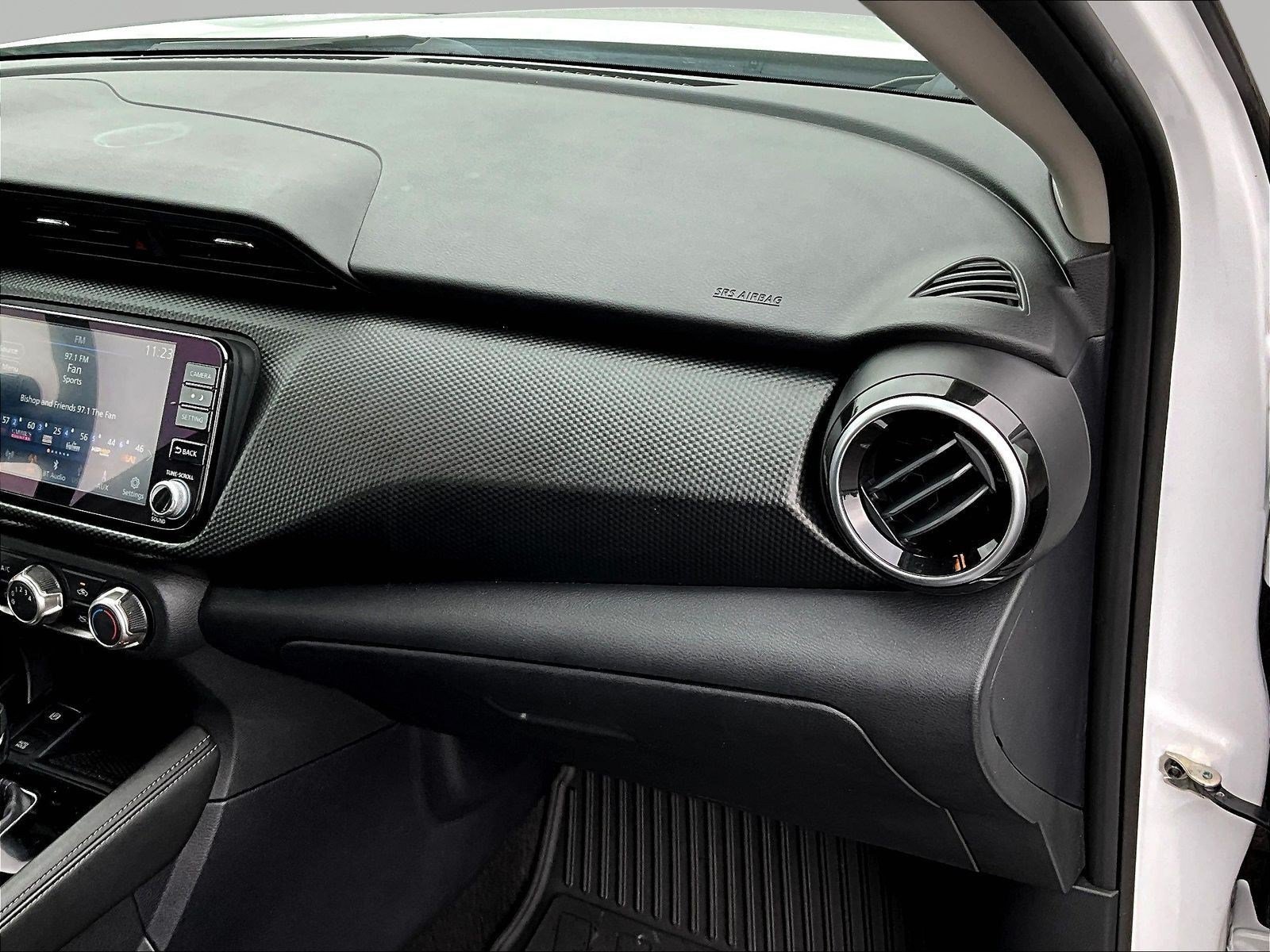 Used 2024 Nissan Kicks SV FWD image 26