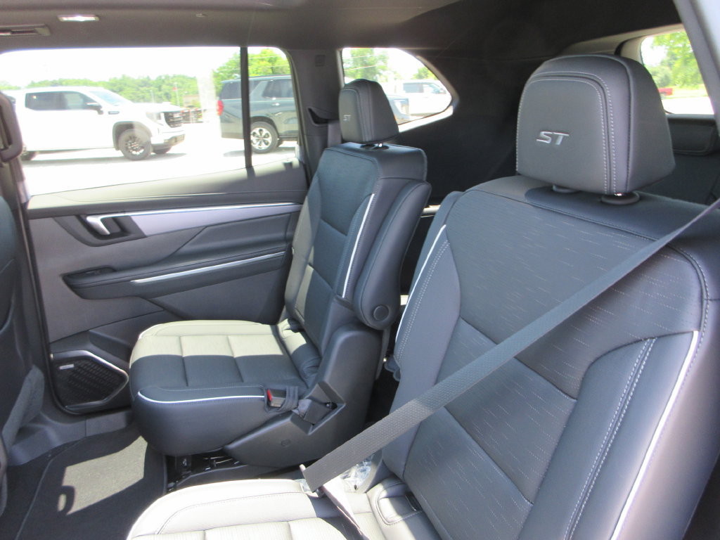 New 2026 Buick Enclave Sport Touring w/ Super Cruise Package AWD/4WD image 14
