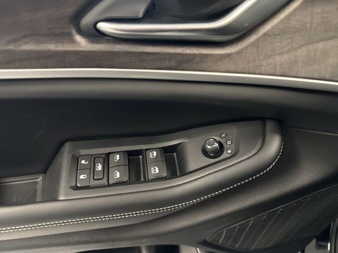 New 2026 Jeep Grand Cherokee Altitude AWD/4WD image 5