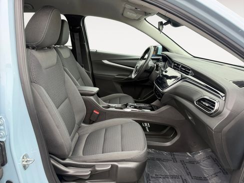 Used 2023 Chevrolet Bolt EUV LT w/ Driver Confidence Package image 19