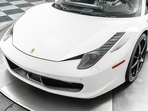 Used 2015 Ferrari 458 Spider RWD image 35
