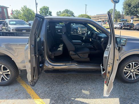 Used 2022 Ford F150 XL w/ STX Appearance Package RWD image 15