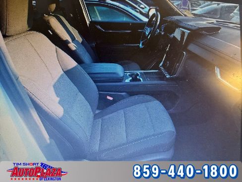 Used 2025 GMC Acadia Elevation FWD image 10