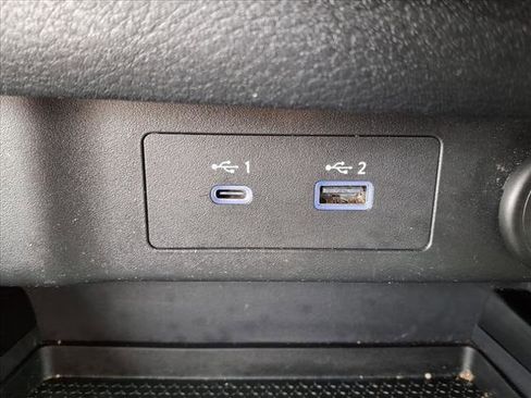 Used 2021 Nissan Rogue S image 14