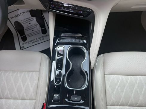 Used 2023 Buick Envision Avenir image 26