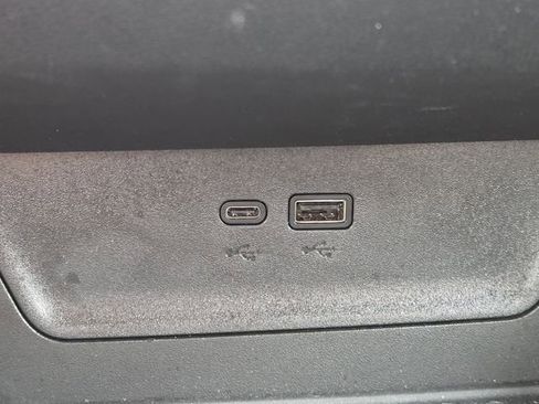 Used 2025 Chevrolet Equinox RS w/ Safety and Technology Package FWD image 8