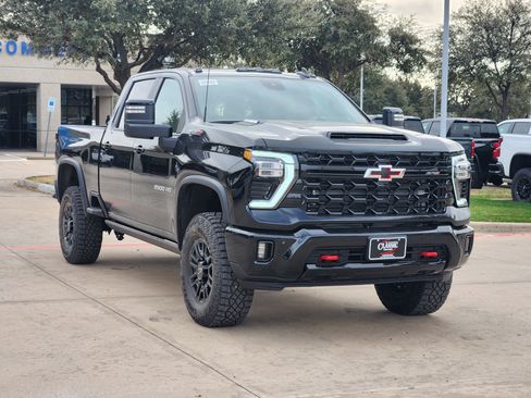 New 2026 Chevrolet Silverado 2500 ZR2 image 2