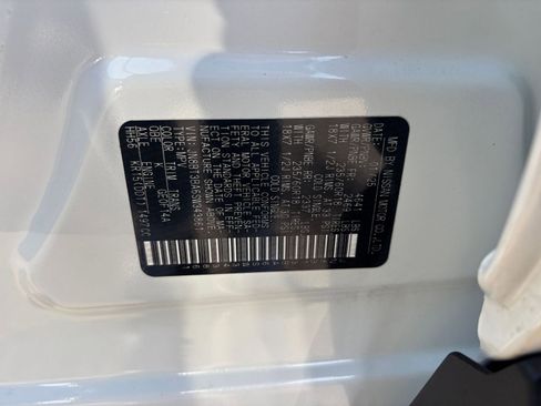 Used 2025 Nissan Rogue SV image 31