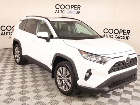 Used 2020 Toyota RAV4 XLE Premium AWD/4WD image 1