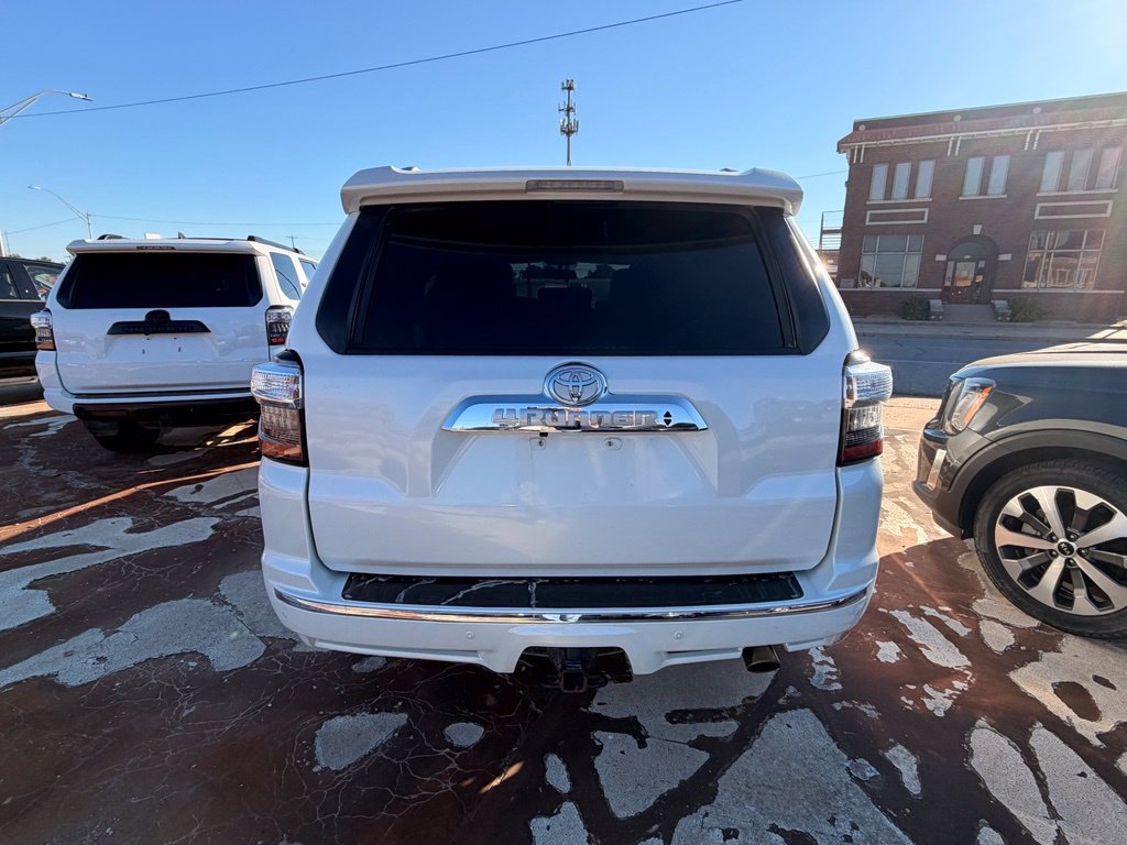 Used 2018 Toyota 4Runner Limited w/ Convenience Package AWD/4WD image 5