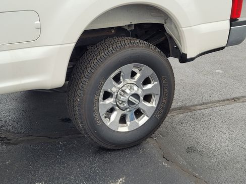 Used 2017 Ford F350 Lariat w/ Lariat Ultimate Package image 10