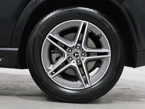 Used 2024 Mercedes-Benz GLE 450 4MATIC image 37