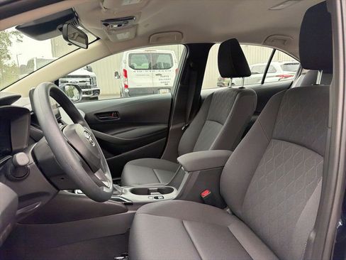 Used 2026 Toyota Corolla LE FWD image 18