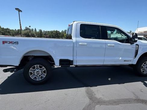 New 2026 Ford F250 Lariat w/ FX4 Off-Road Package AWD/4WD image 3