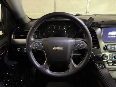 Used 2017 Chevrolet Suburban LT AWD/4WD image 15