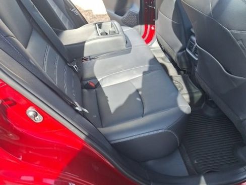 Used 2021 Toyota RAV4 XLE Premium image 31