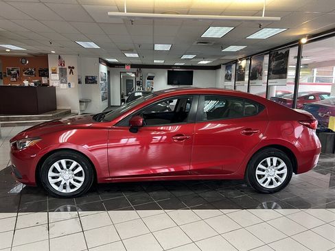 Used 2015 MAZDA MAZDA3 i Sport image 2