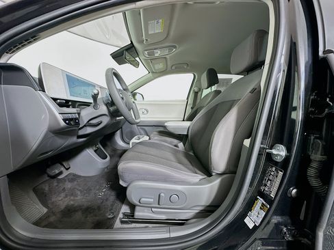 Used 2024 Hyundai Ioniq 5 SE RWD image 13