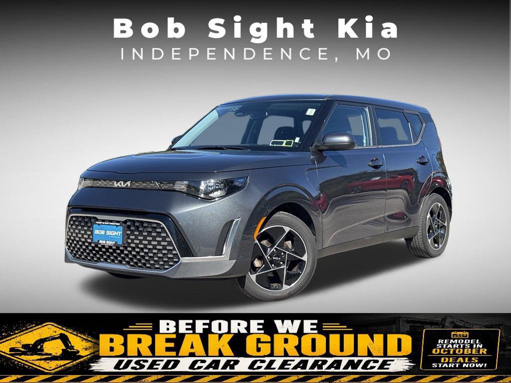 Used 2023 Kia Soul EX FWD image 1