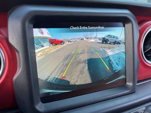 Used 2023 Jeep Wrangler Unlimited Rubicon w/ Dual Top Group image 32