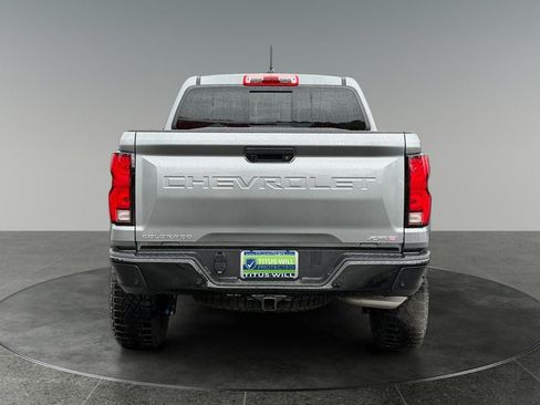 Used 2026 Chevrolet Colorado ZR2 w/ Technology Package AWD/4WD image 8