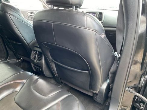 Certified 2020 Jeep Cherokee Trailhawk image 32